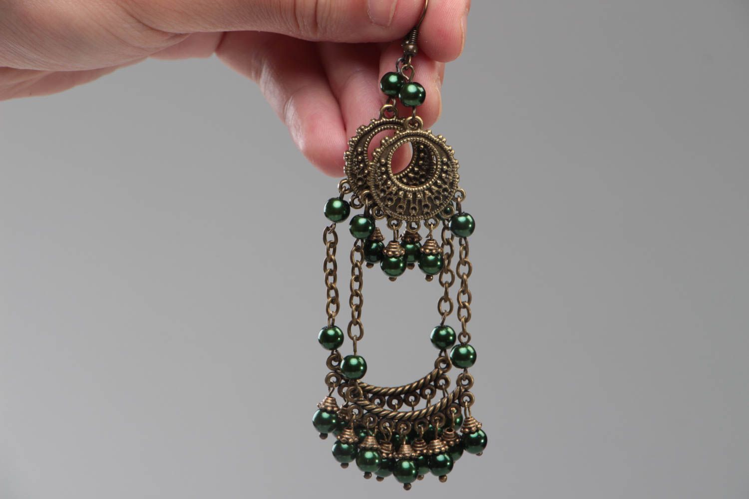 Boucles d'oreilles en métal et perles céramiques vertes faites main ethniques photo 5