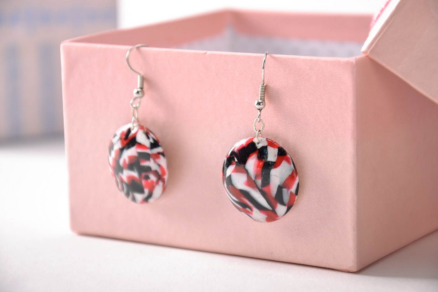 Earrings made using bargello technique  photo 3