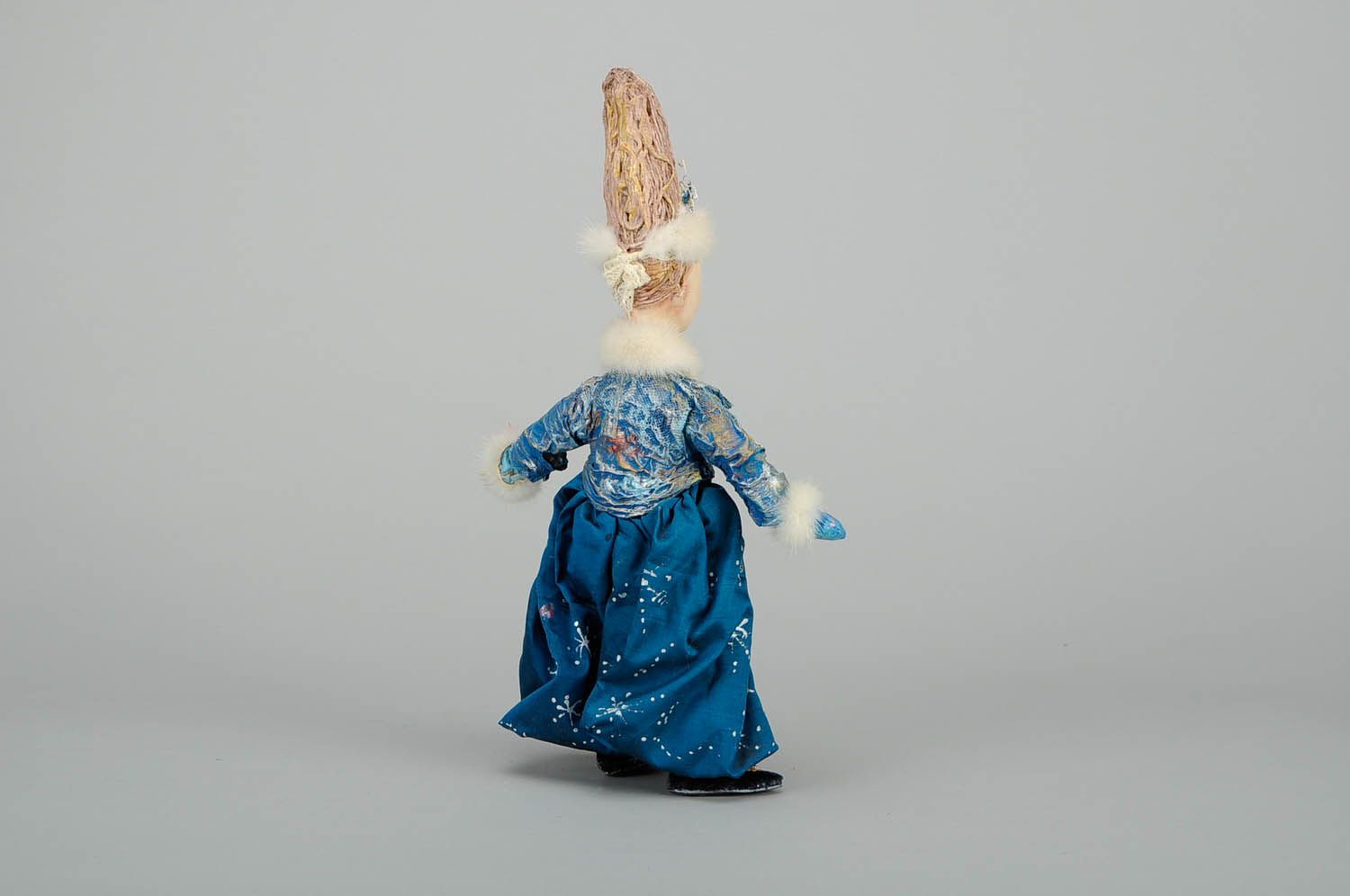 Авторская сувенирная кукла Снегурочка в синем фото 5