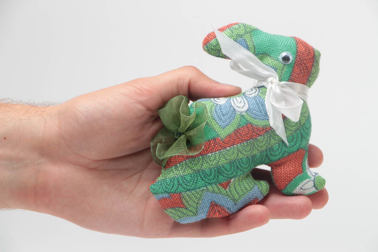 Мягкая игрушка ручной работы кролик из хлопка красивая яркая для детей фото 5