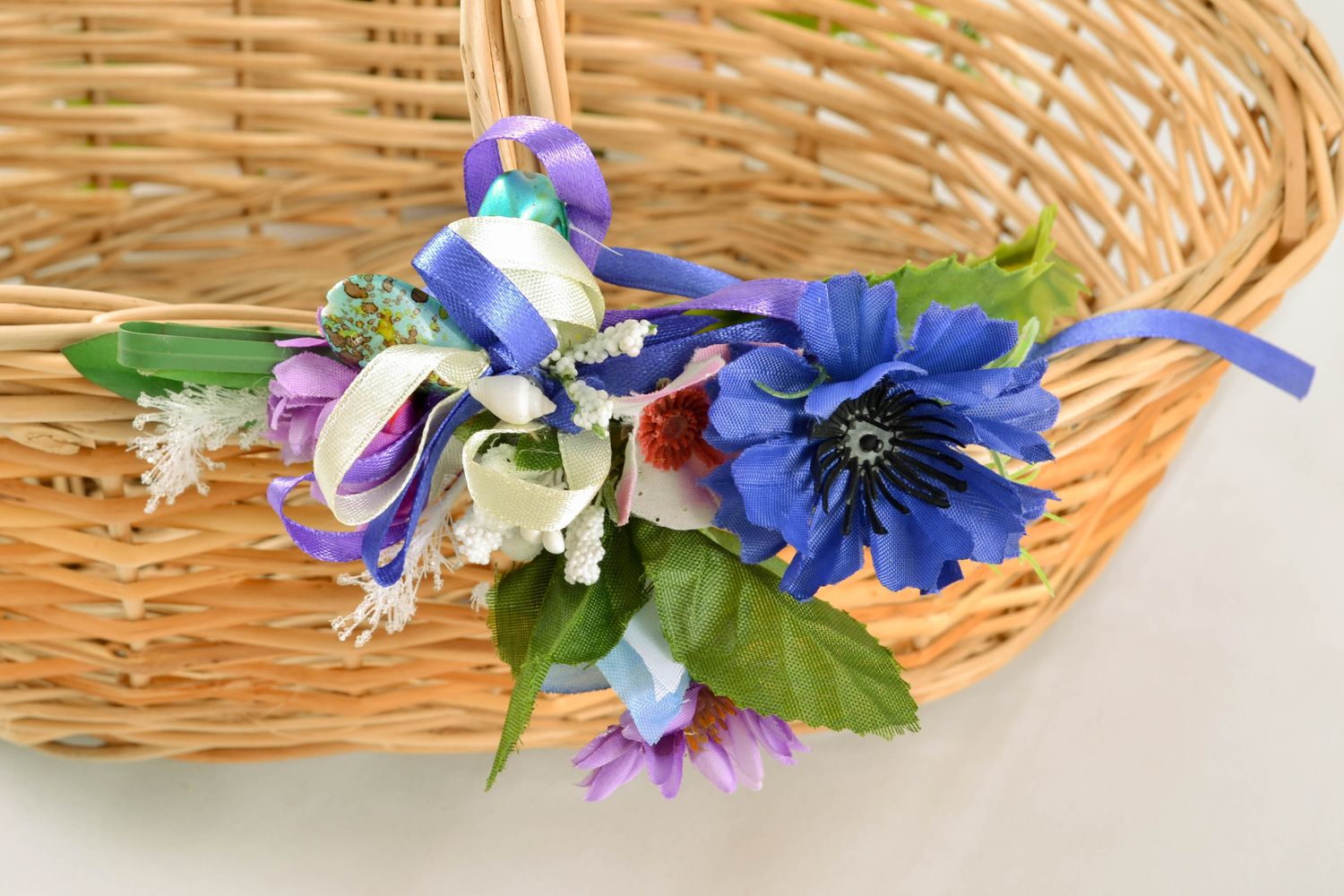 Ramito de flores para la cesta de Pascua foto 1