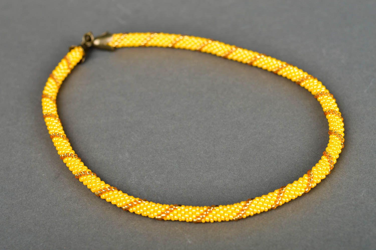 Collar de abalorios checos artesanal regalo original collar para mujer amarillo foto 2