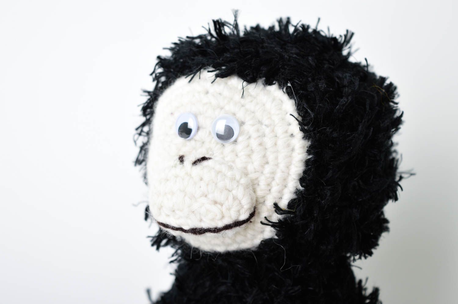 Jouet singe Peluche faite main tricoté mi-laine Cadeau enfant noir peluché photo 3
