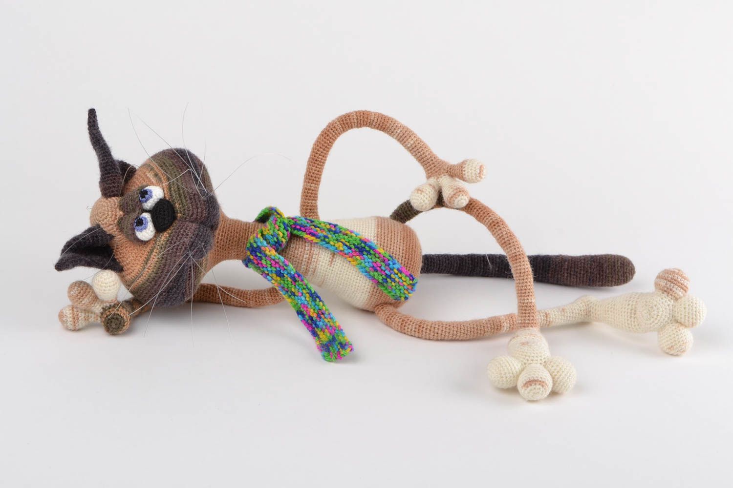 Peluche tricotée chat faite main brun beige jouet pour décoration de maison photo 5