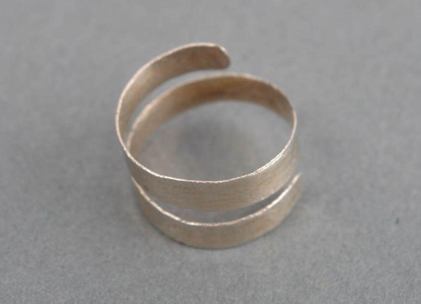 Стильное кольцо хэнд мэйд украшение из мельхиора женское кольцо на фаланги фото 2