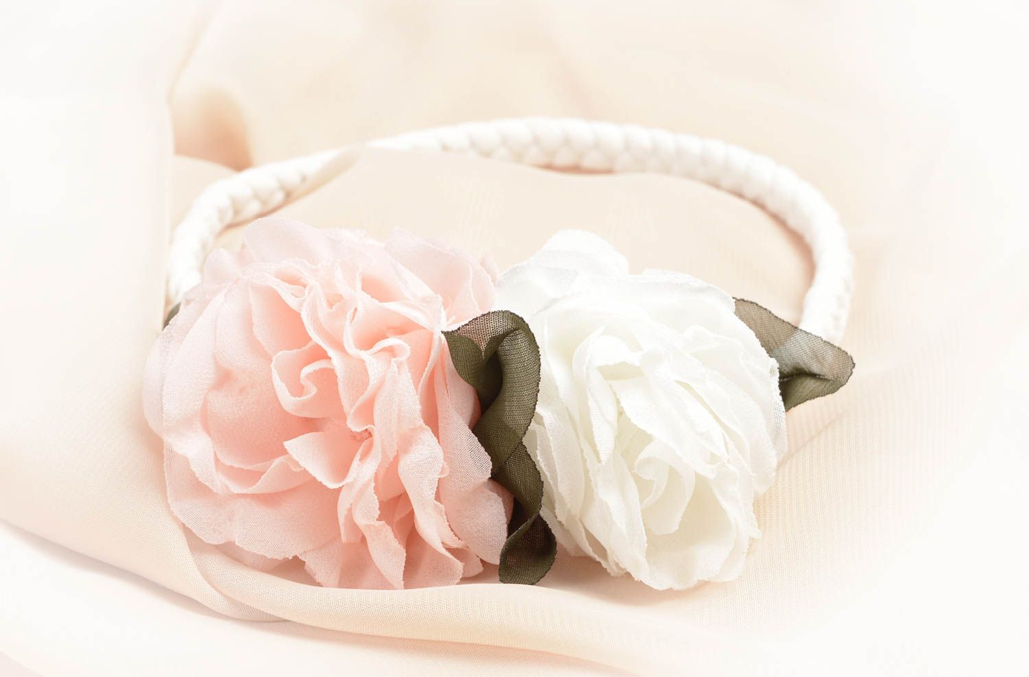 Haarband mit Blume handgefertigt Designer Schmuck Haar Accessoire elegant foto 5
