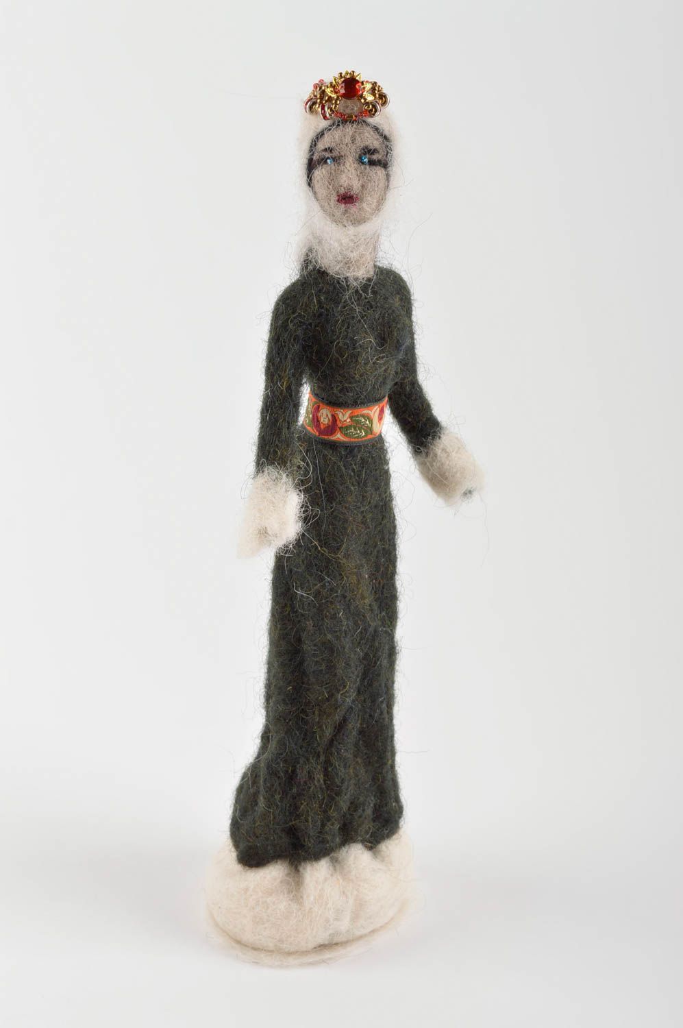 Gefilzte Puppe natürliches Spielzeug Puppe handgemacht Geschenk für Frau  foto 2