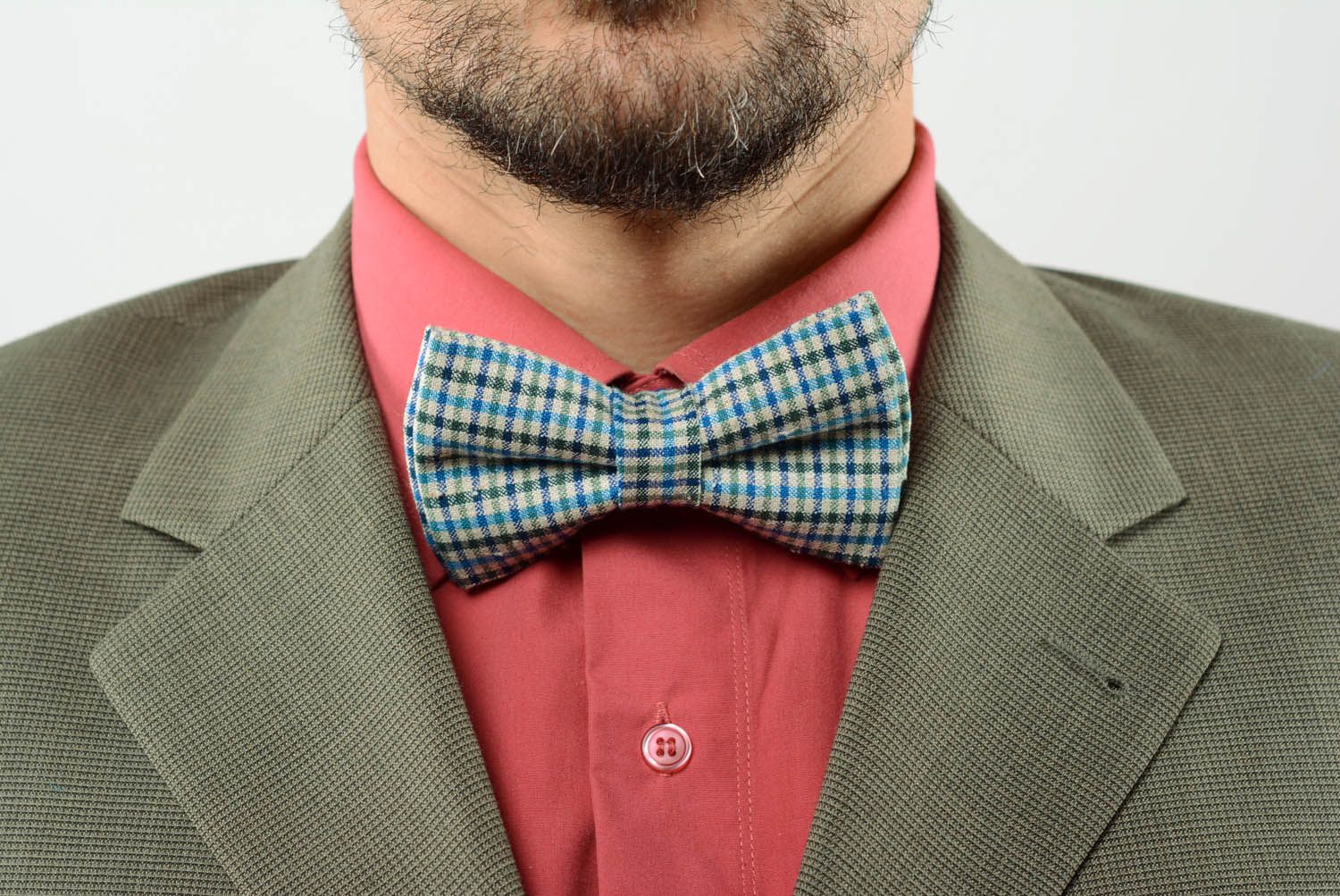 Checked bow tie photo 1