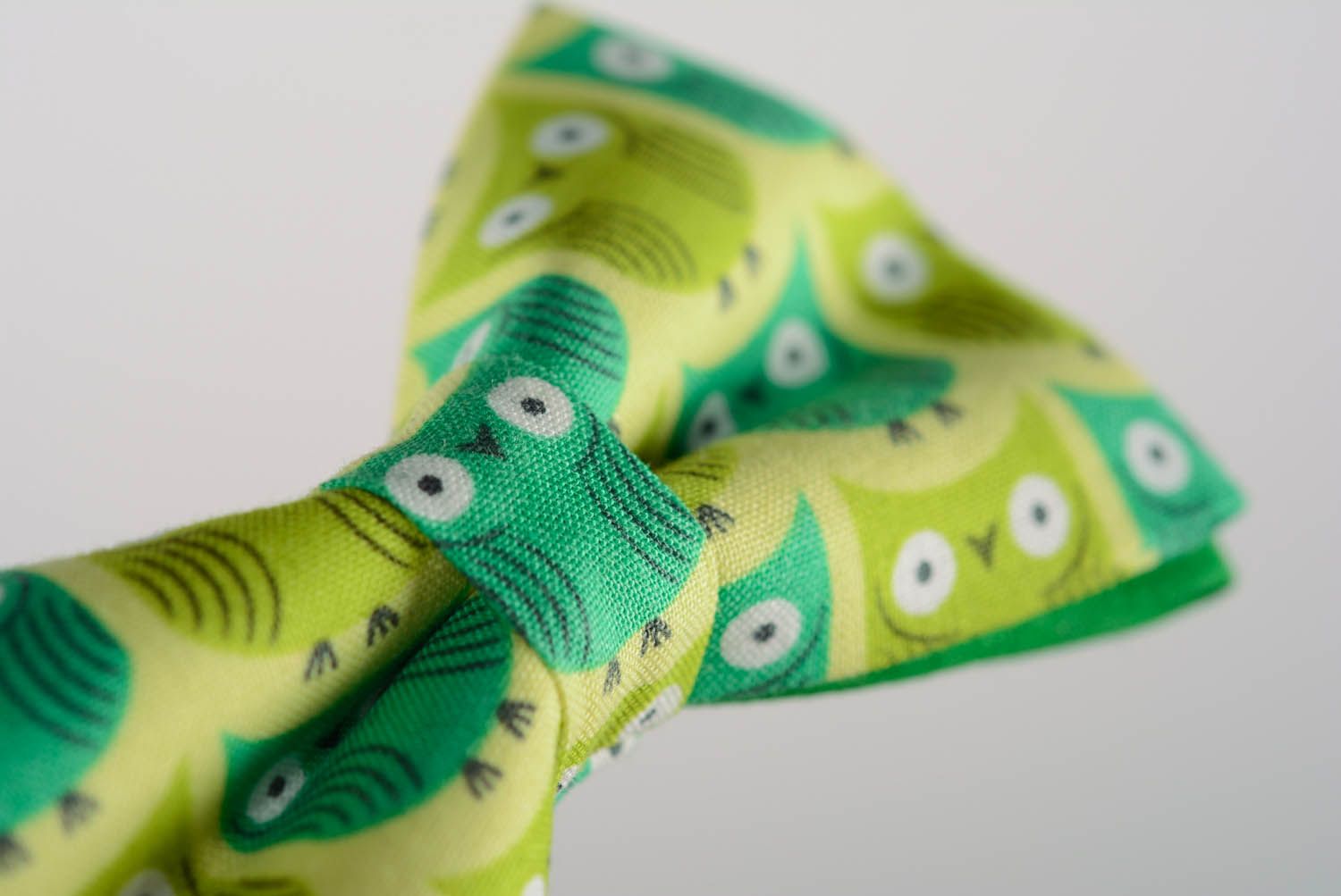 Green bow tie Owls photo 4