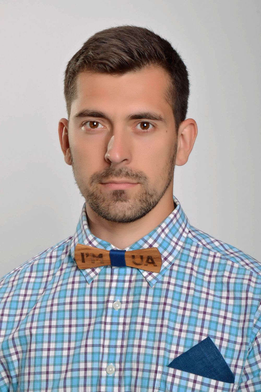 Wooden bow tie and handkerchief  photo 2