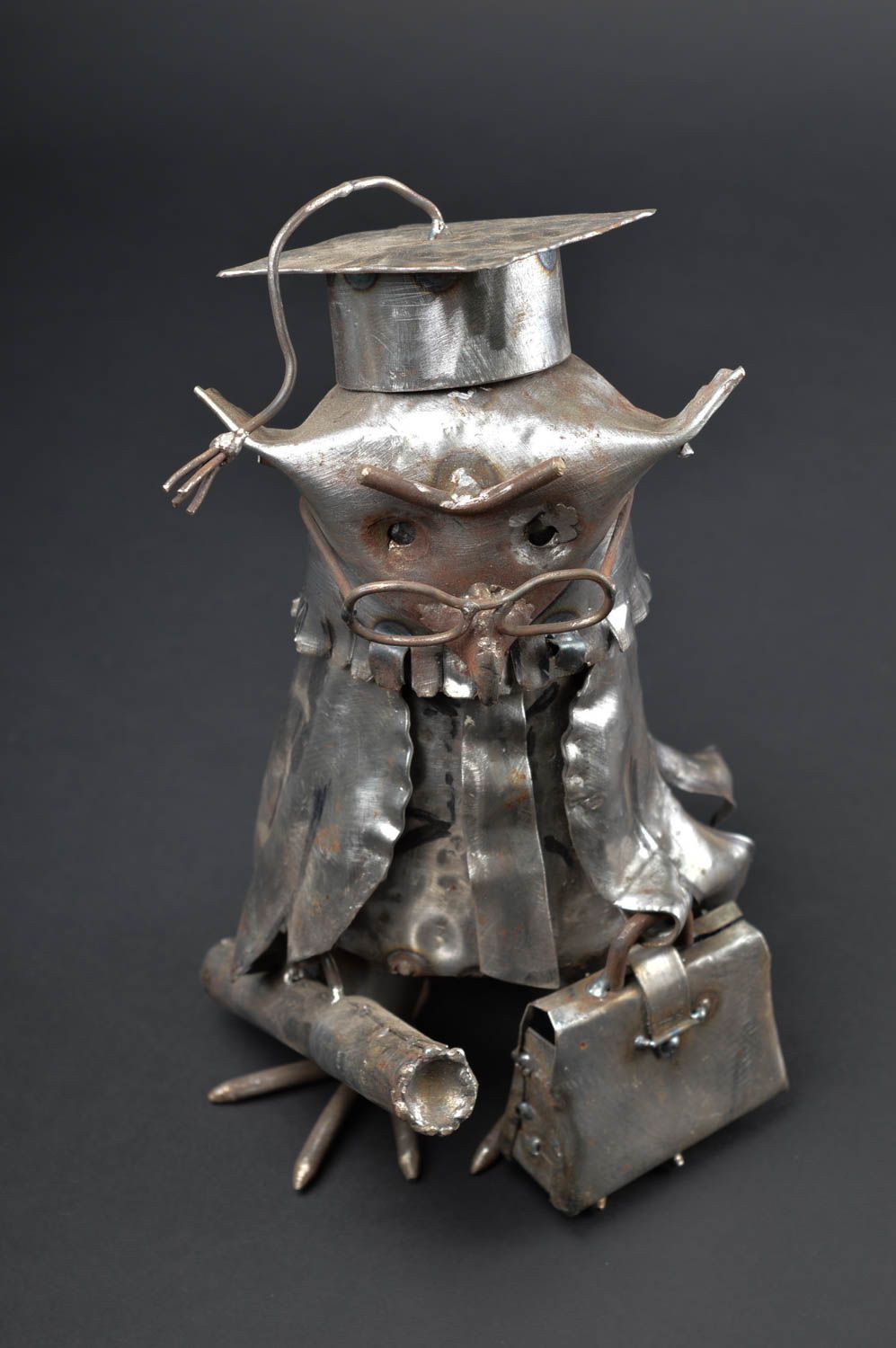 Figura de metal artesanal elemento decorativo regalo original Lechuza con gafas  foto 1