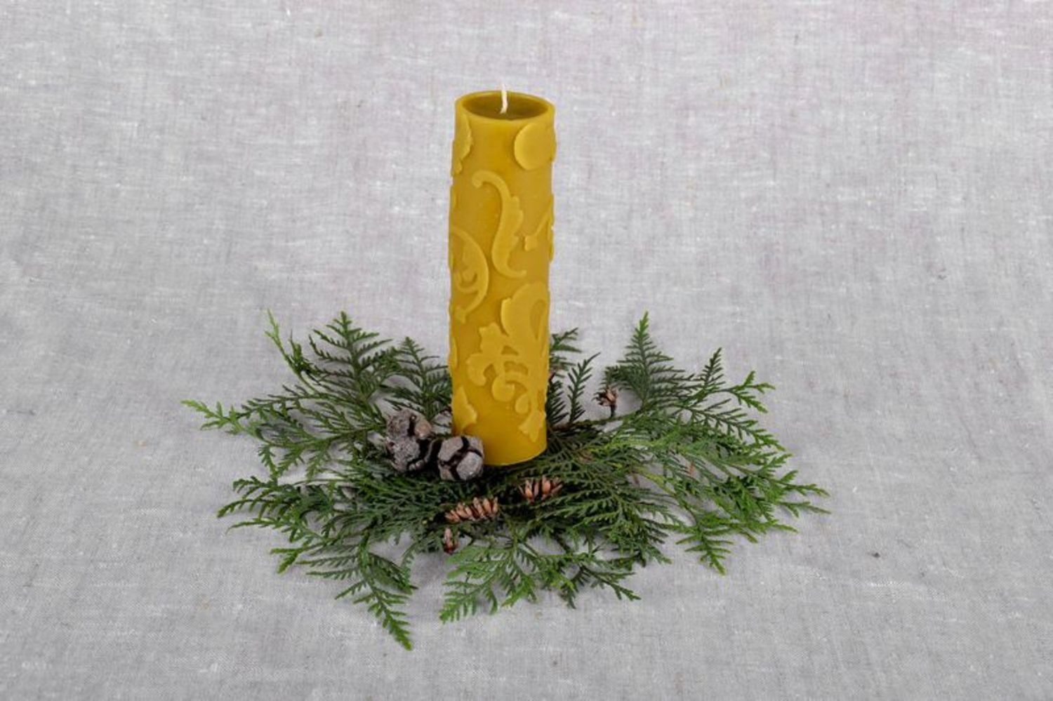 Рождественская свечка с орнаментом фото 1