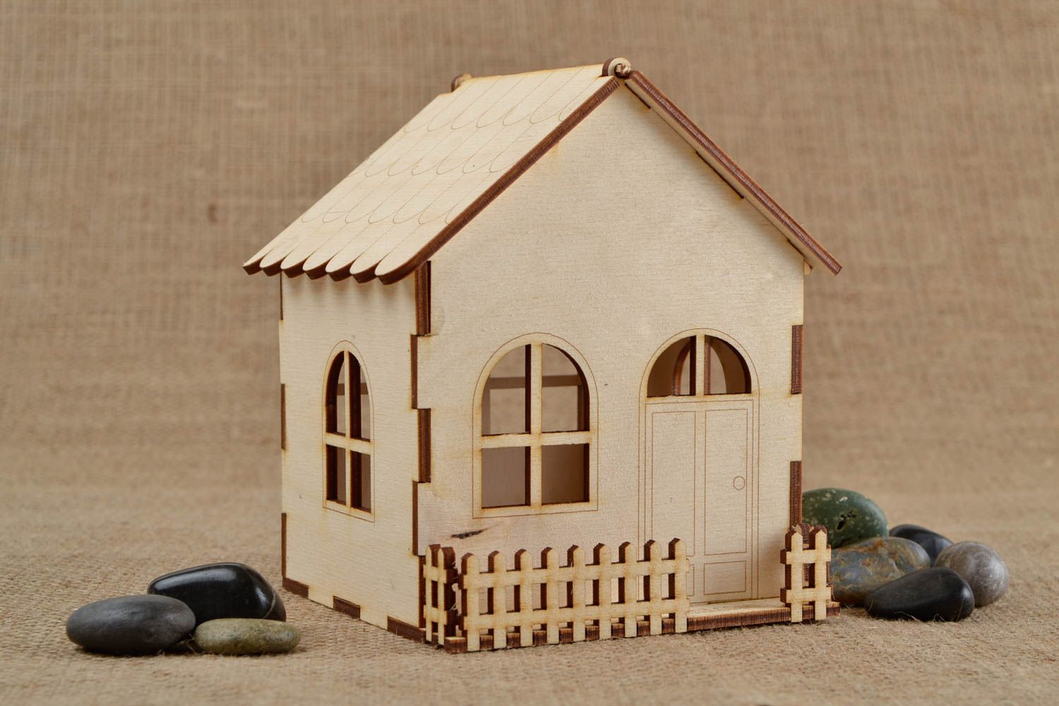 Handmade Holz Schatulle Spielzeug Haus Figur zum Bemalen klein Holz Rohling foto 1