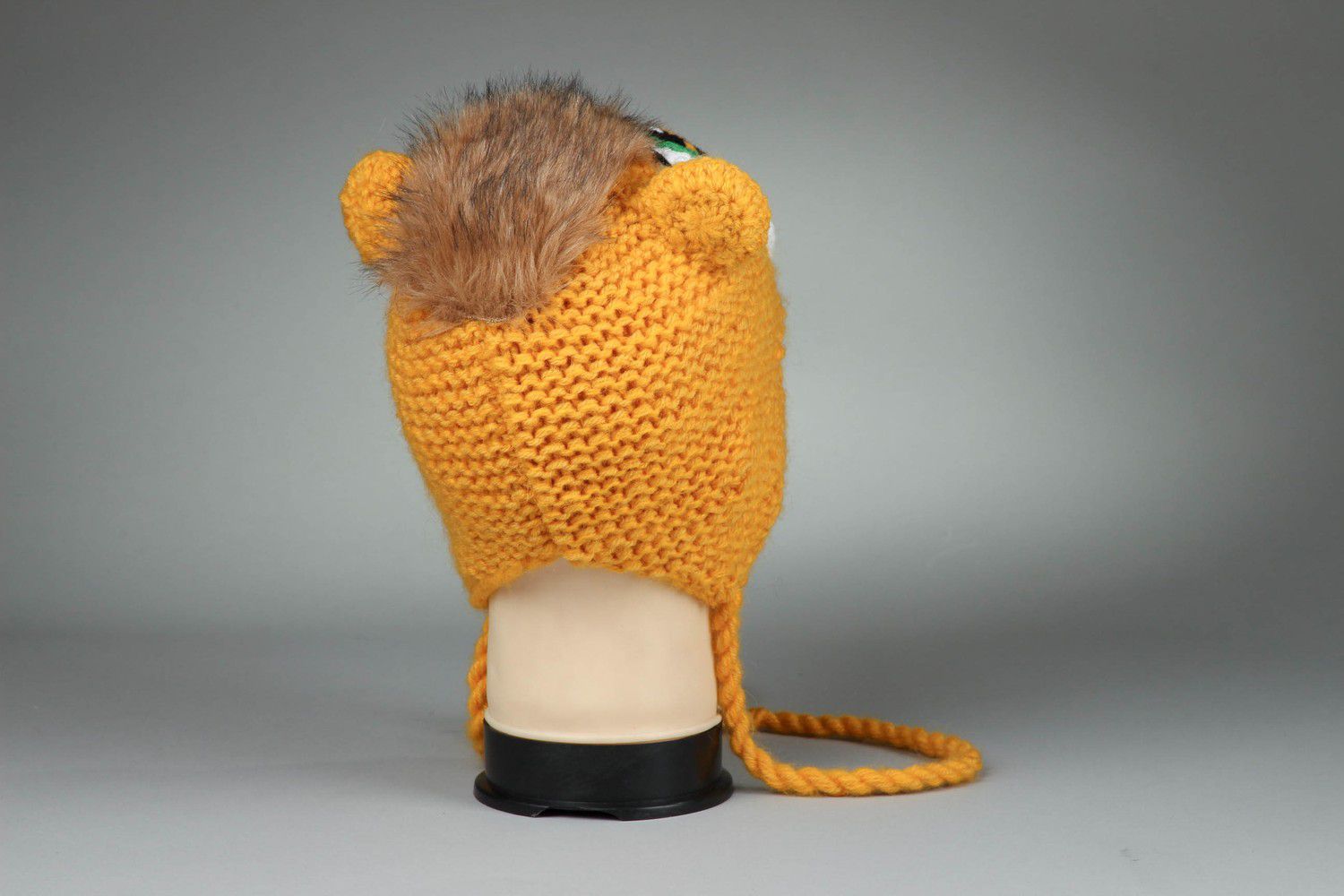 Bonnet tricoté lion en laine fait main photo 5
