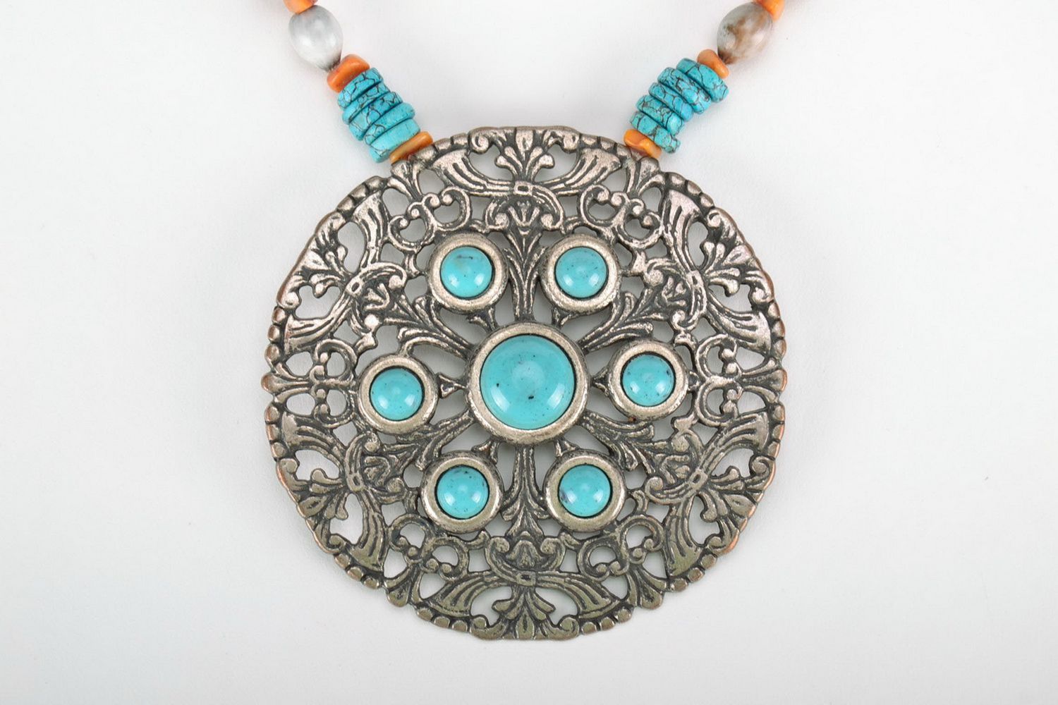 Collier pendentif fait main en métal et turquoise photo 2