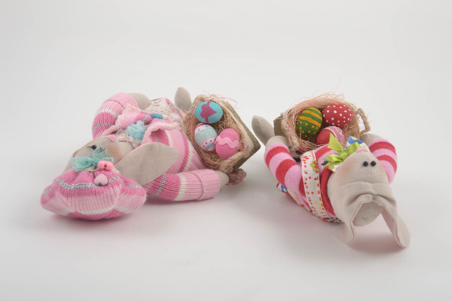 Два пасхальные кролики ручной работы авторский пасхальный декор подарки на Пасху фото 3