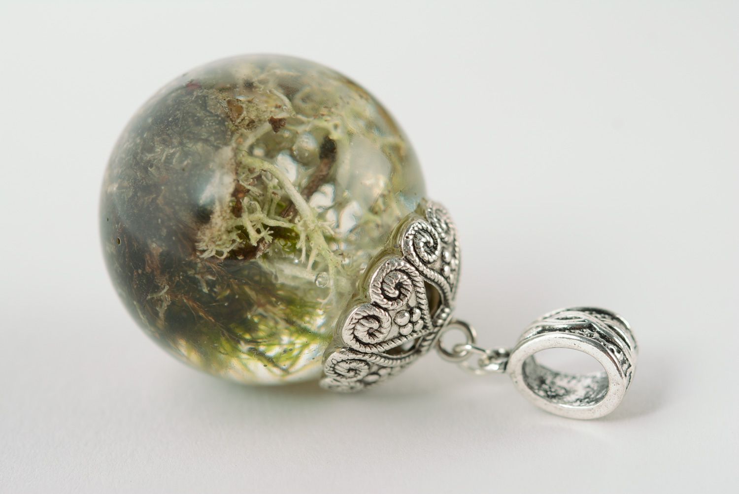 Handmade transparent round neck pendant with moss inside coated with epoxy resin photo 3
