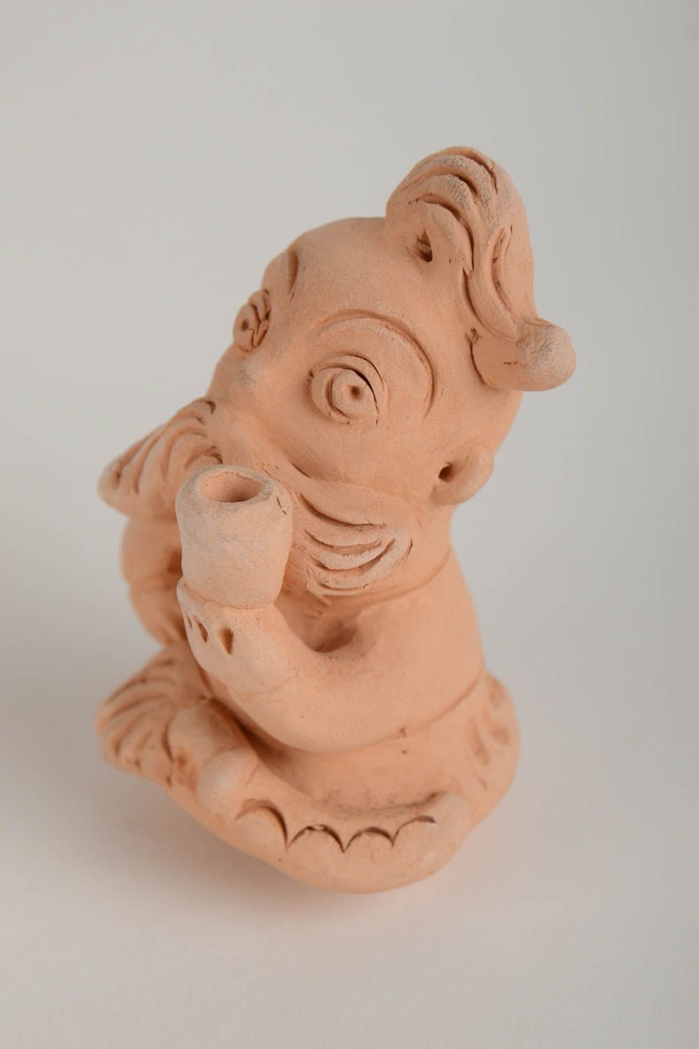Глиняная фигурка в виде казака с трубкой ручной работы авторская для декора дома фото 4