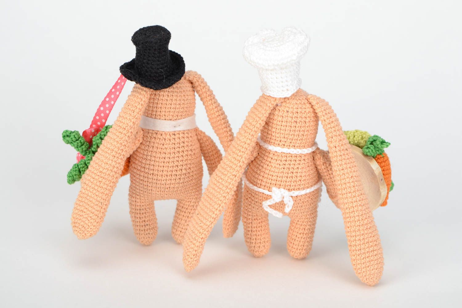 Ensemble de jouets mous tricotés en fils de coton faits main Lièvres 2 pièces photo 5