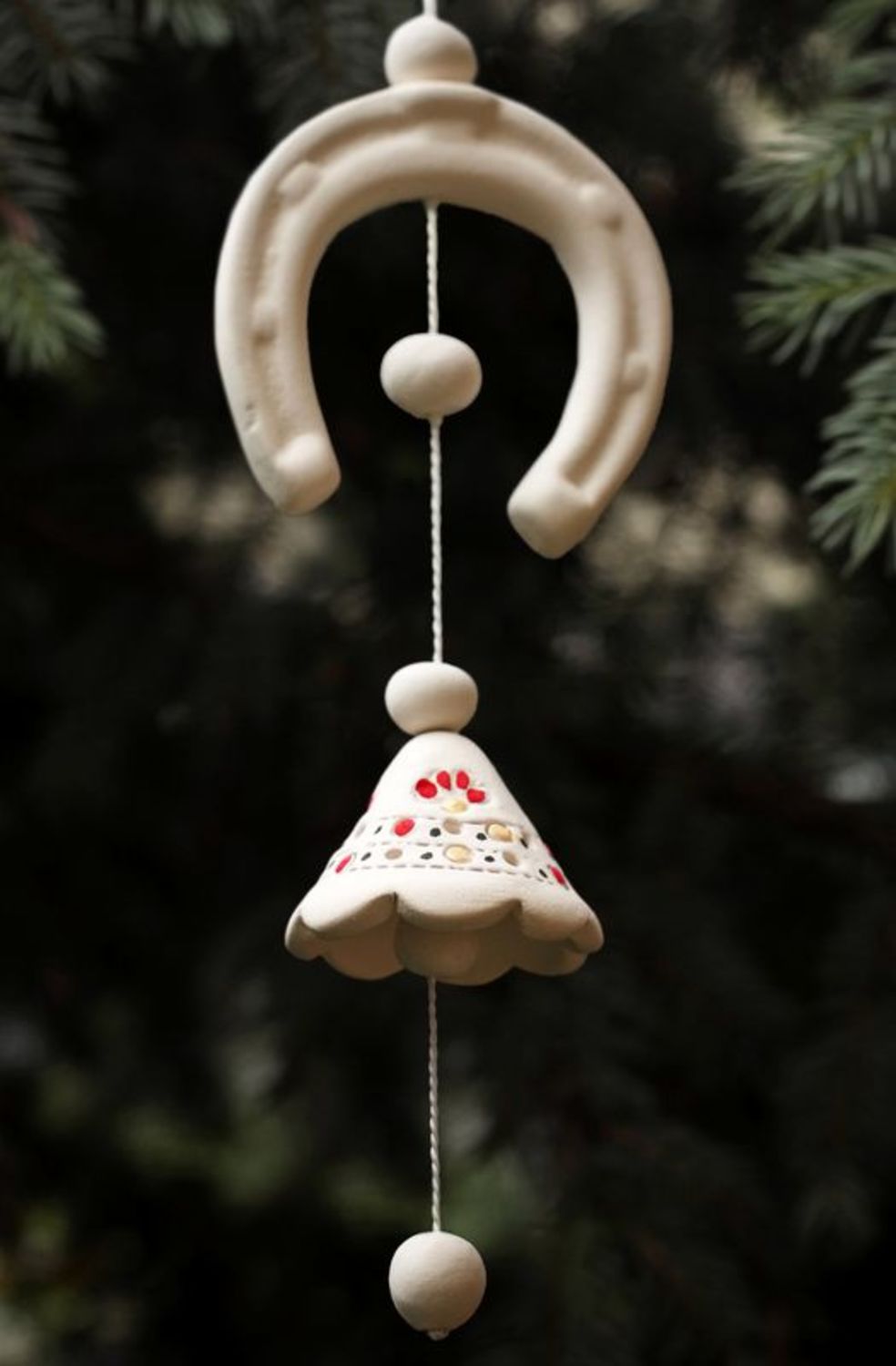 Hanging ceramic bell with horseshoe photo 4