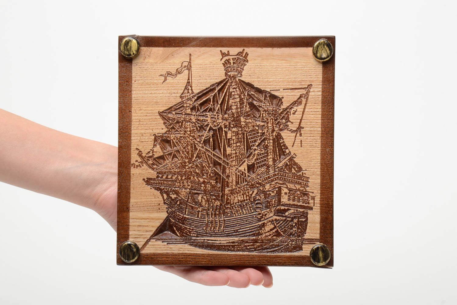 Tableau carré en bois de frêne fait main sculpté petit original avec navire photo 5