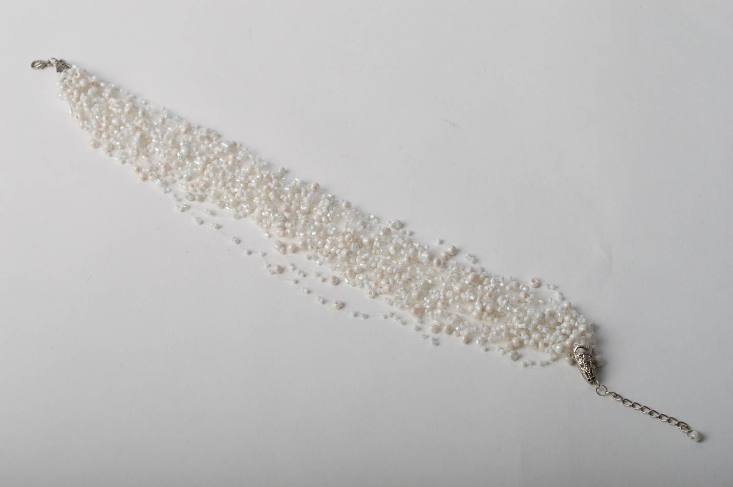 Collier blanc Bijou fait main en perles de rocaille original Cadeau femme photo 3