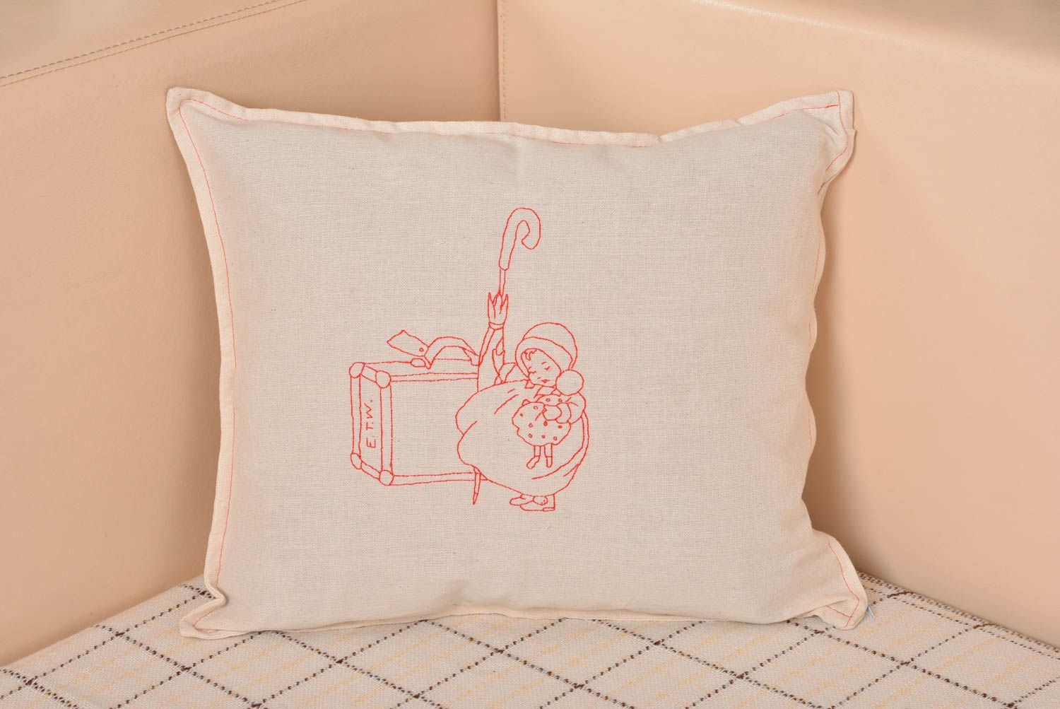 Handmade beautiful designer pillow cover sewn of natural semi linen cloth photo 1