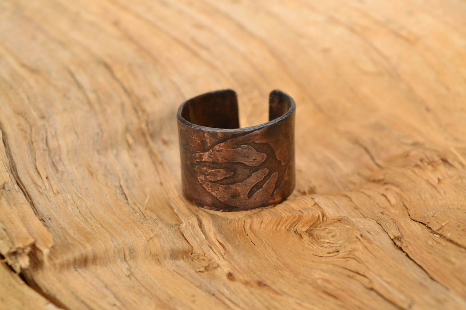 Handgemachter Ring aus Kupfer Blätter foto 1
