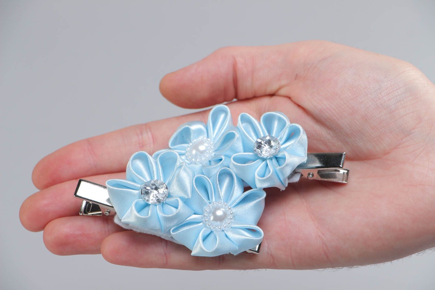 Set of 2 handmade hair clips with satin ribbon kanzashi flowers of blue color photo 5
