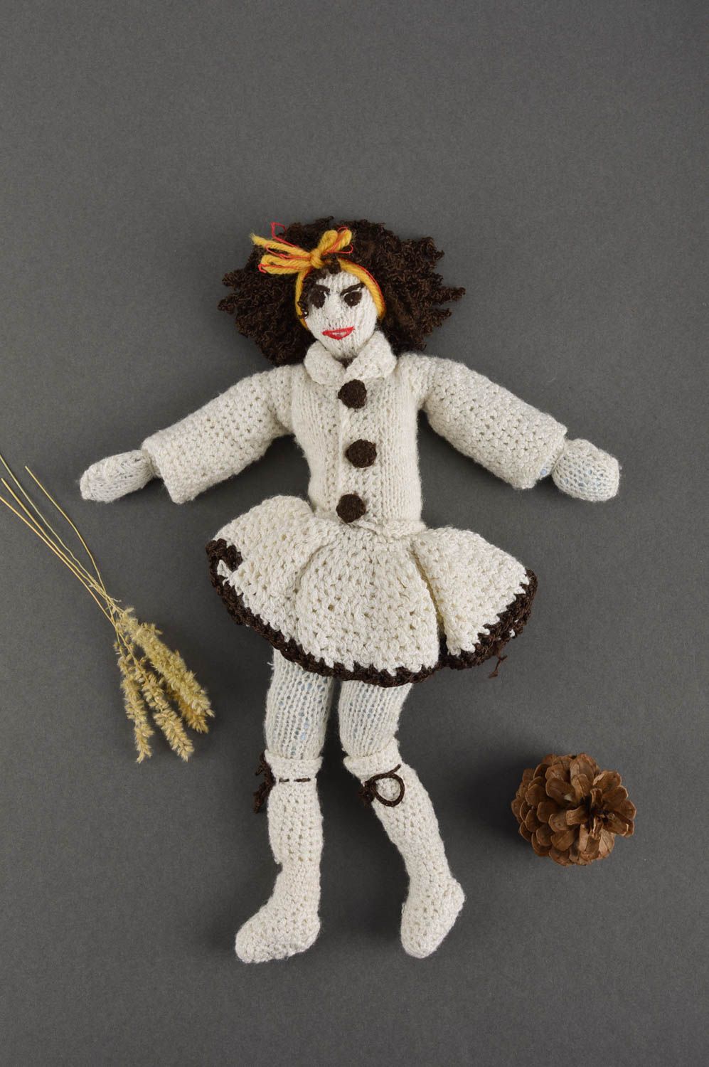 Авторская кукла в платье игрушки ручной работы дизайнерская кукла вязаная фото 1