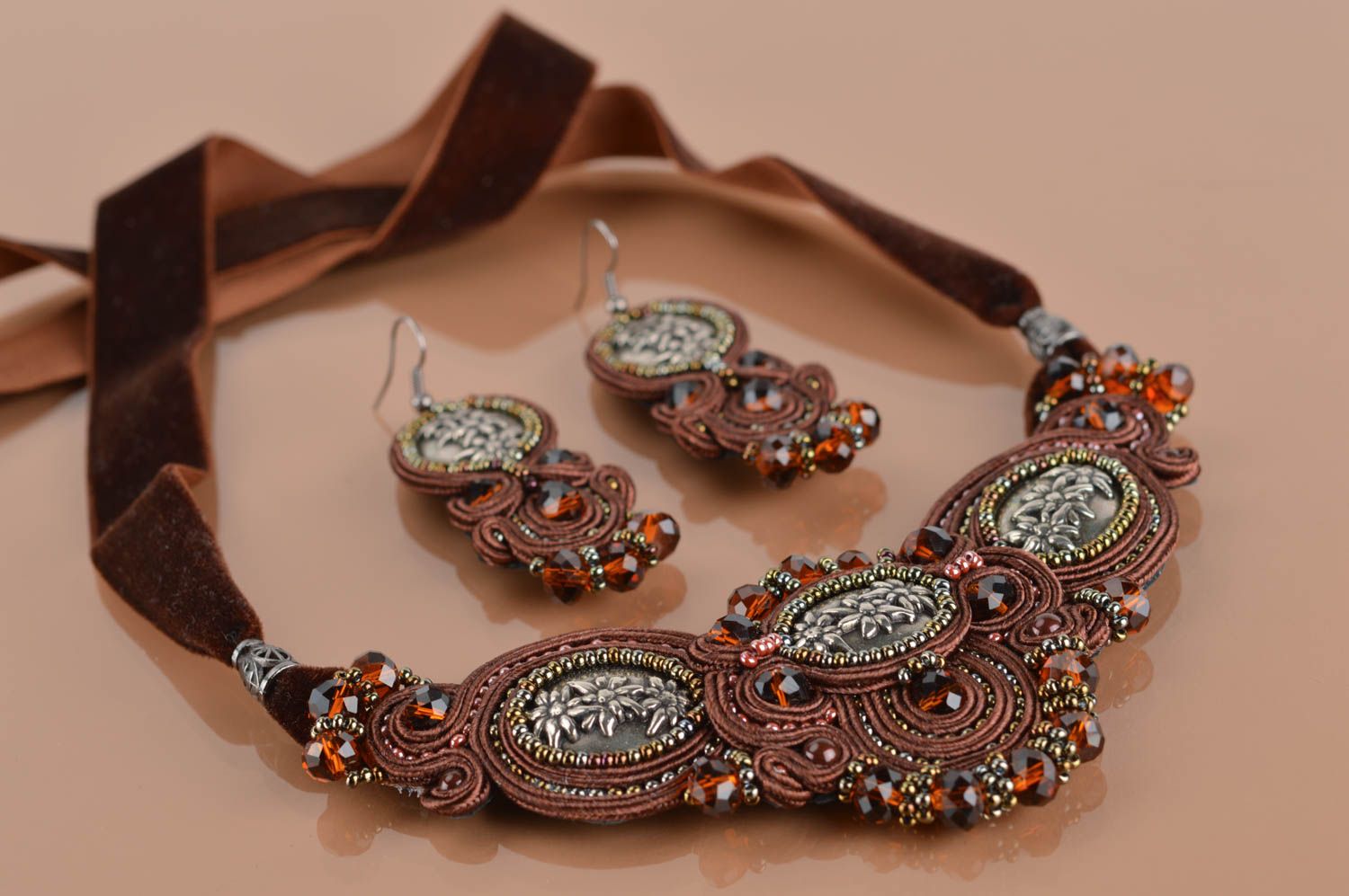 Handmade designer soutache jewelry set massive necklace and earrings with beads photo 5