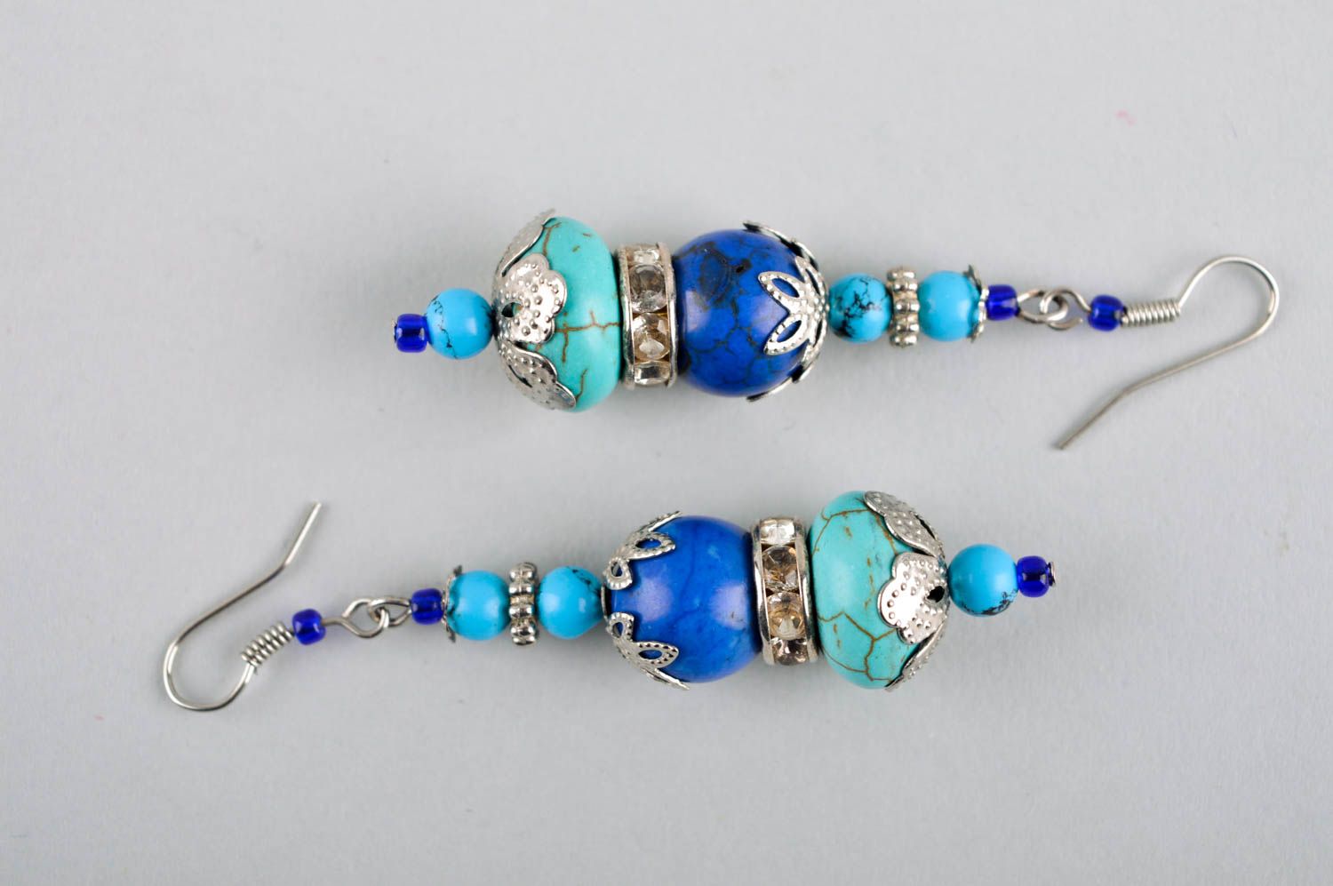 Boucles d'oreilles pendantes Bijou fait main bleues en turquoise  Cadeau femme photo 5