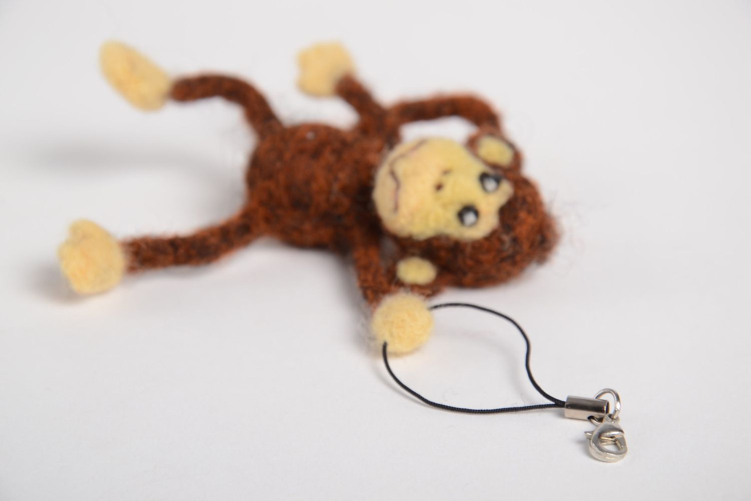 Porte-clé peluche singe Porte-clef fait main enfant Accessoire pour clé photo 3