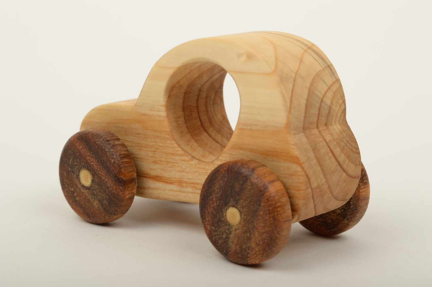 Jouet voiture en bois fait main poli écologique original Cadeau pour enfant photo 2