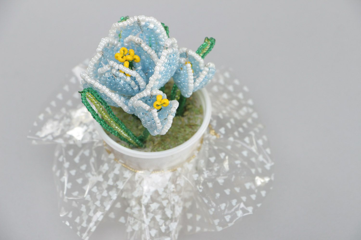 Handmade woven Chinese bead flowers in the shape of blue crocuses photo 3