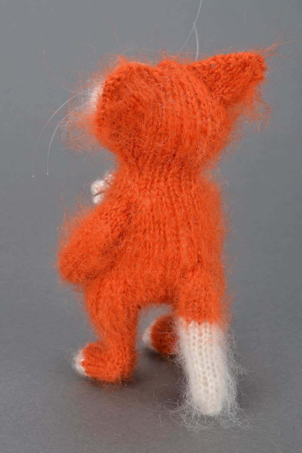Мягкая вязаная игрушка ручной работы Рыжий кот фото 4
