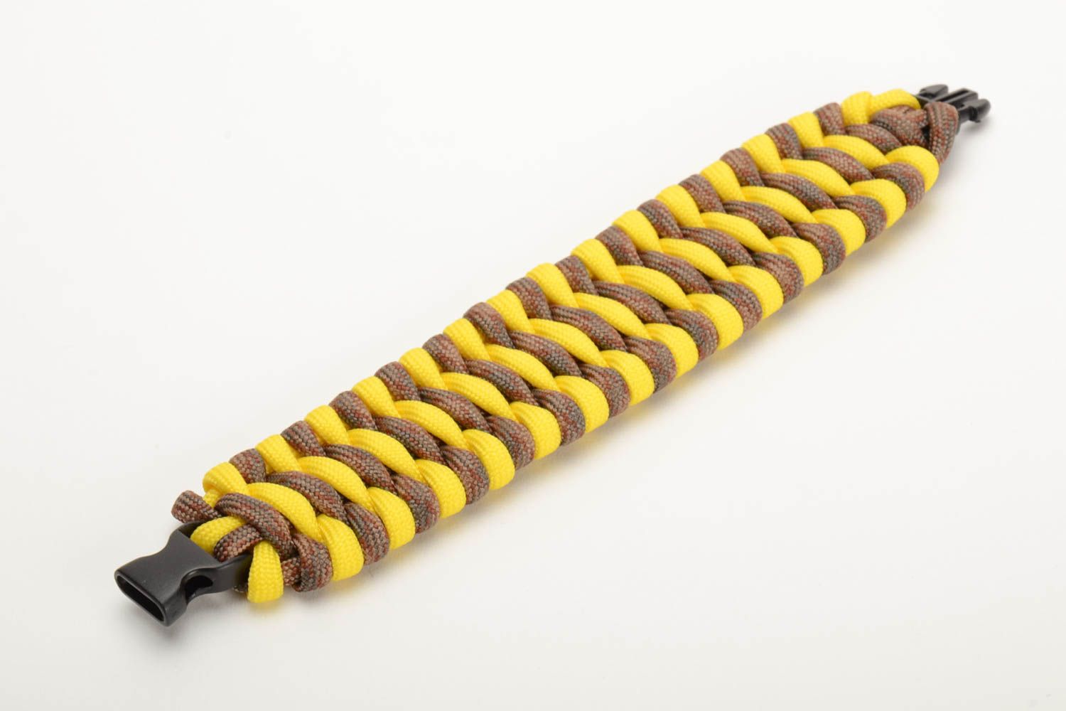 Плетеный браслет из американского шнурка паракорда выживания хэнд мэйд желтый фото 4
