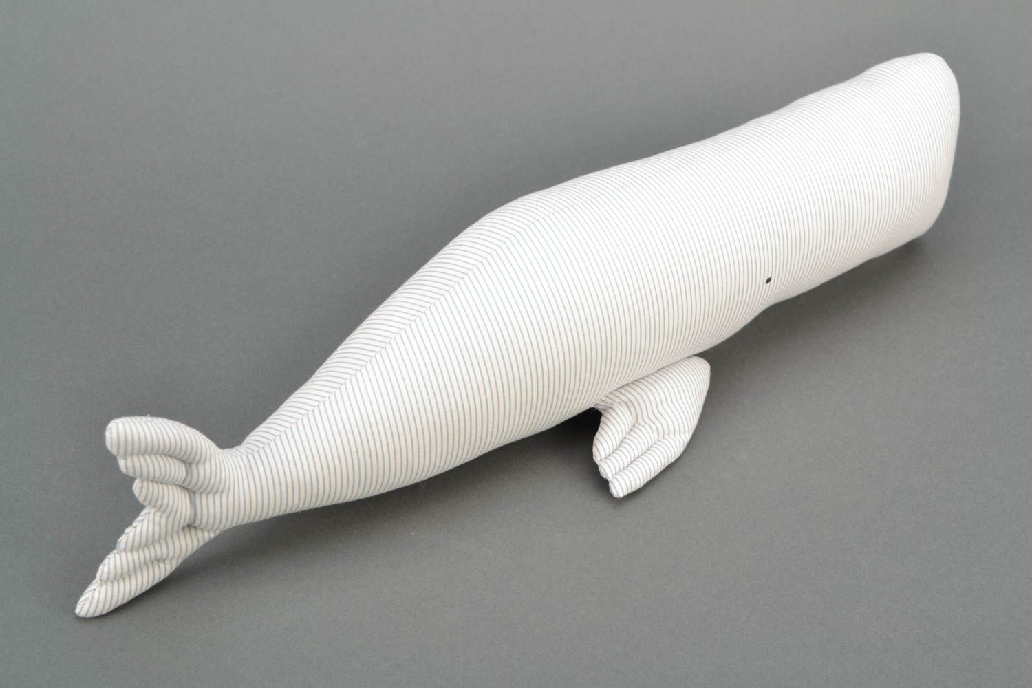Jouet décoratif en tissu de coton blanc fait main design pour enfant Baleine photo 3