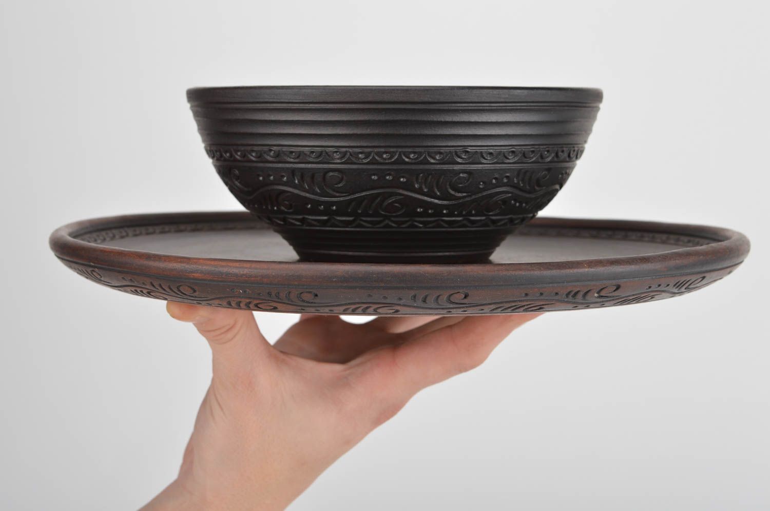 Ensemble de vaisselle en céramique fait main plateau et bol noir brun  photo 3