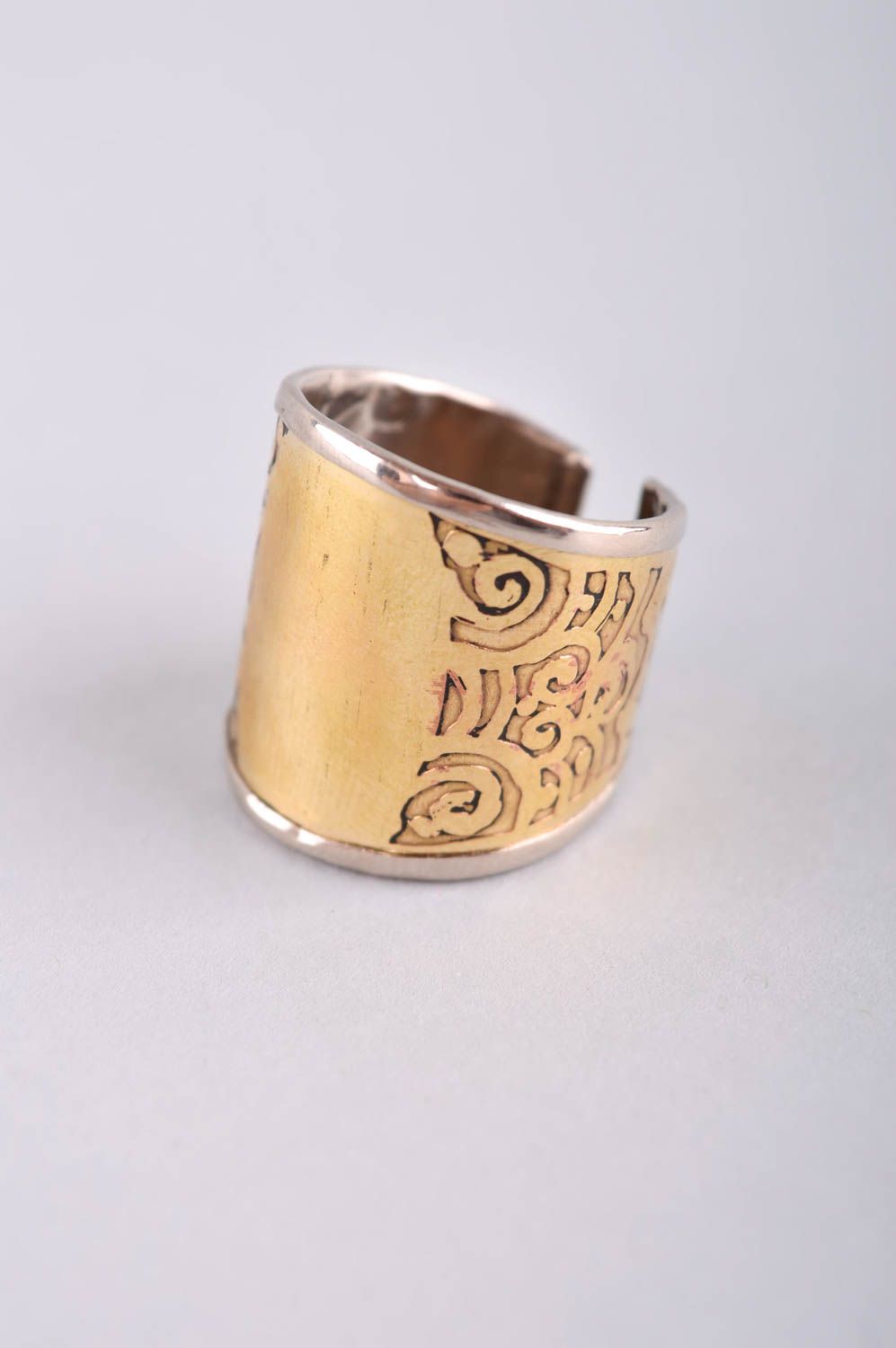 Кольцо ручной работы кольцо из мельхиора широкое металлическое украшение фото 2