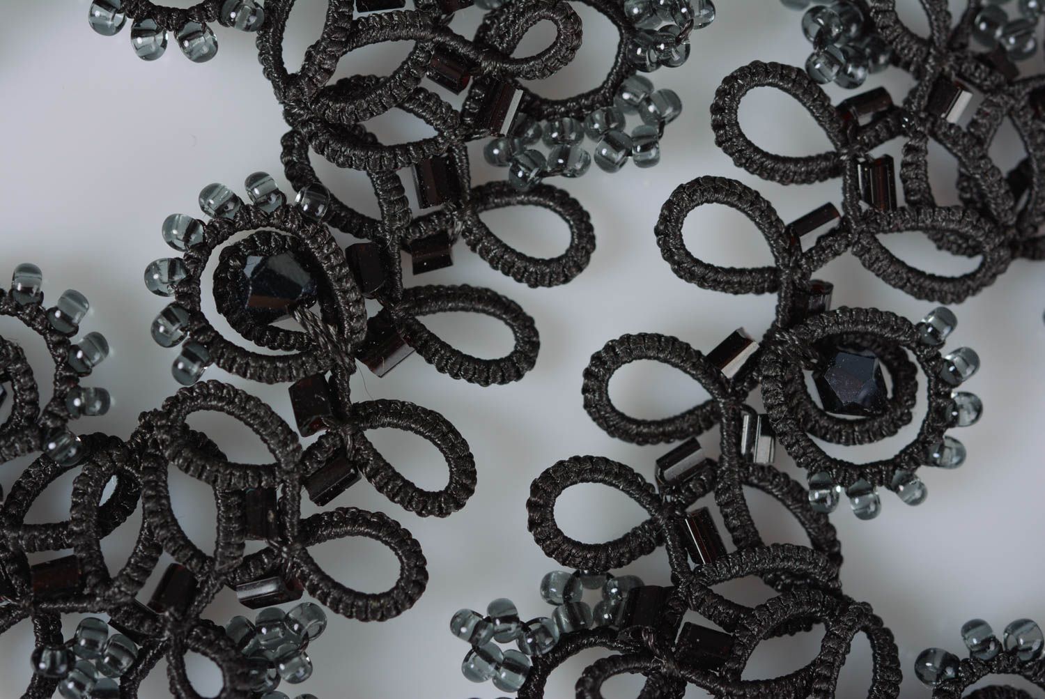 Серьги ручной работы модные серьги серьги из бисера черные для настоящих модниц фото 2