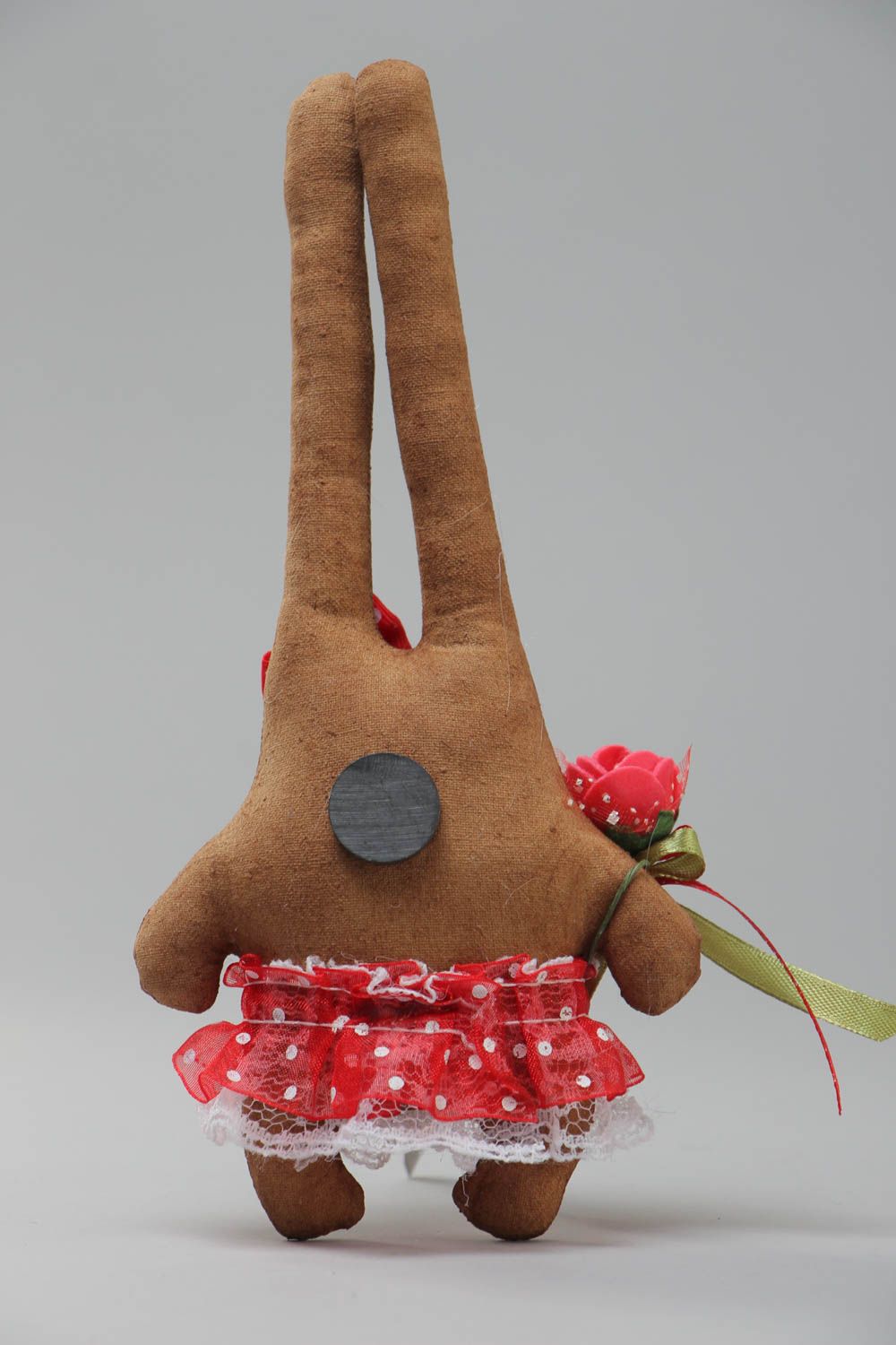 Handmade dekorativer Kühlschrankmagnet Hase aus Baumwollstoff groß originell foto 3