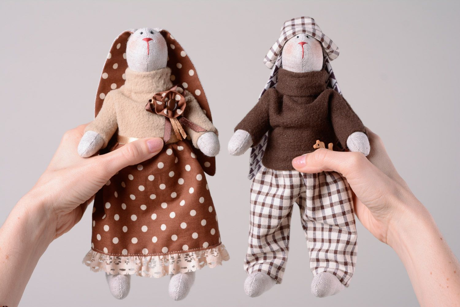 Мягкие игрушки зайцы набор из 2 шт мальчик и девочка из ткани ручная работа фото 3