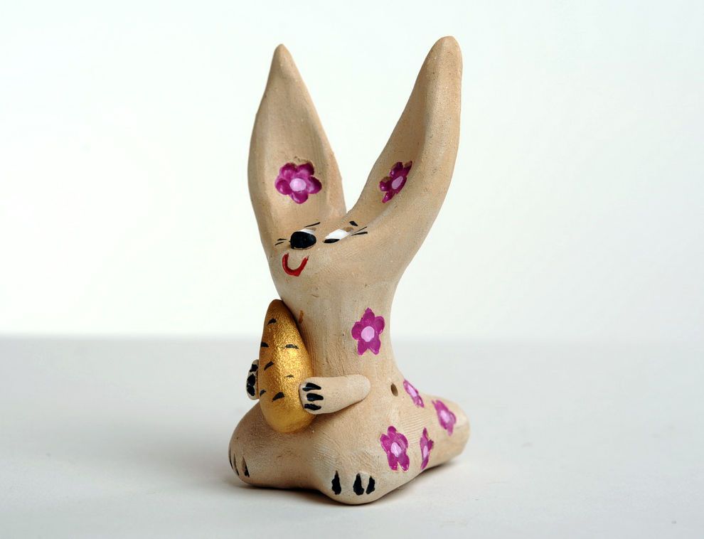 Pennywhistle Rabbit with carrot photo 4