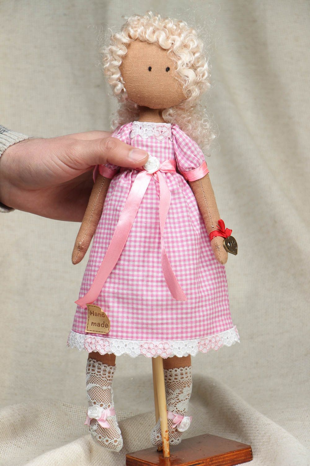 Тканевая игрушка кукла из хлопка фото 4
