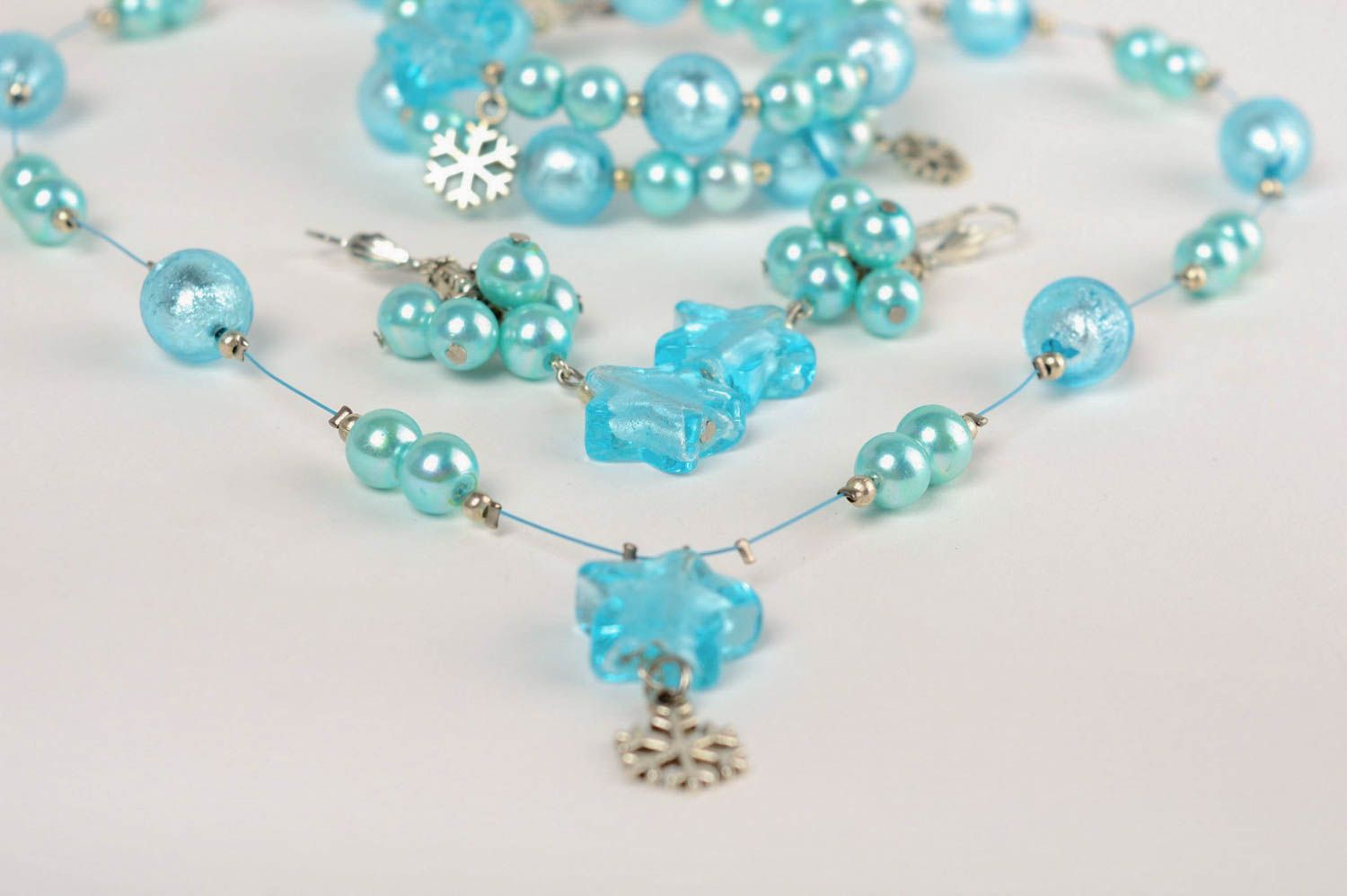 Handmade beaded Venetian glass and ceramic pearls jewelry set of 3 items  photo 4