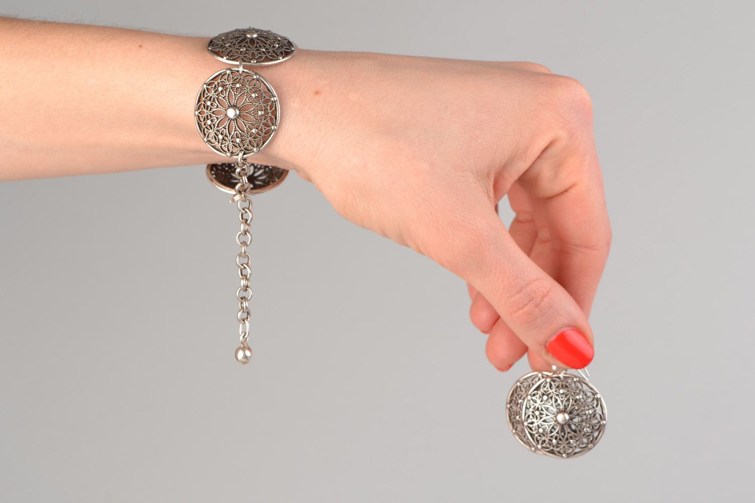 Set of handmade hypoallergenic metal wrist bracelet and dangling earrings photo 2