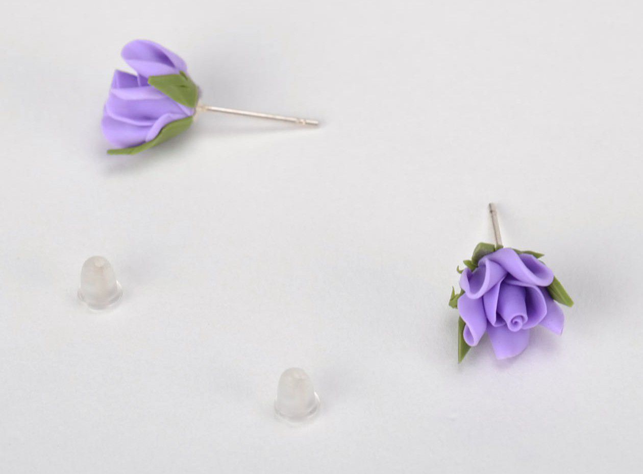 Серьги-гвоздики из полимерной глины Фиолетовая роза фото 2