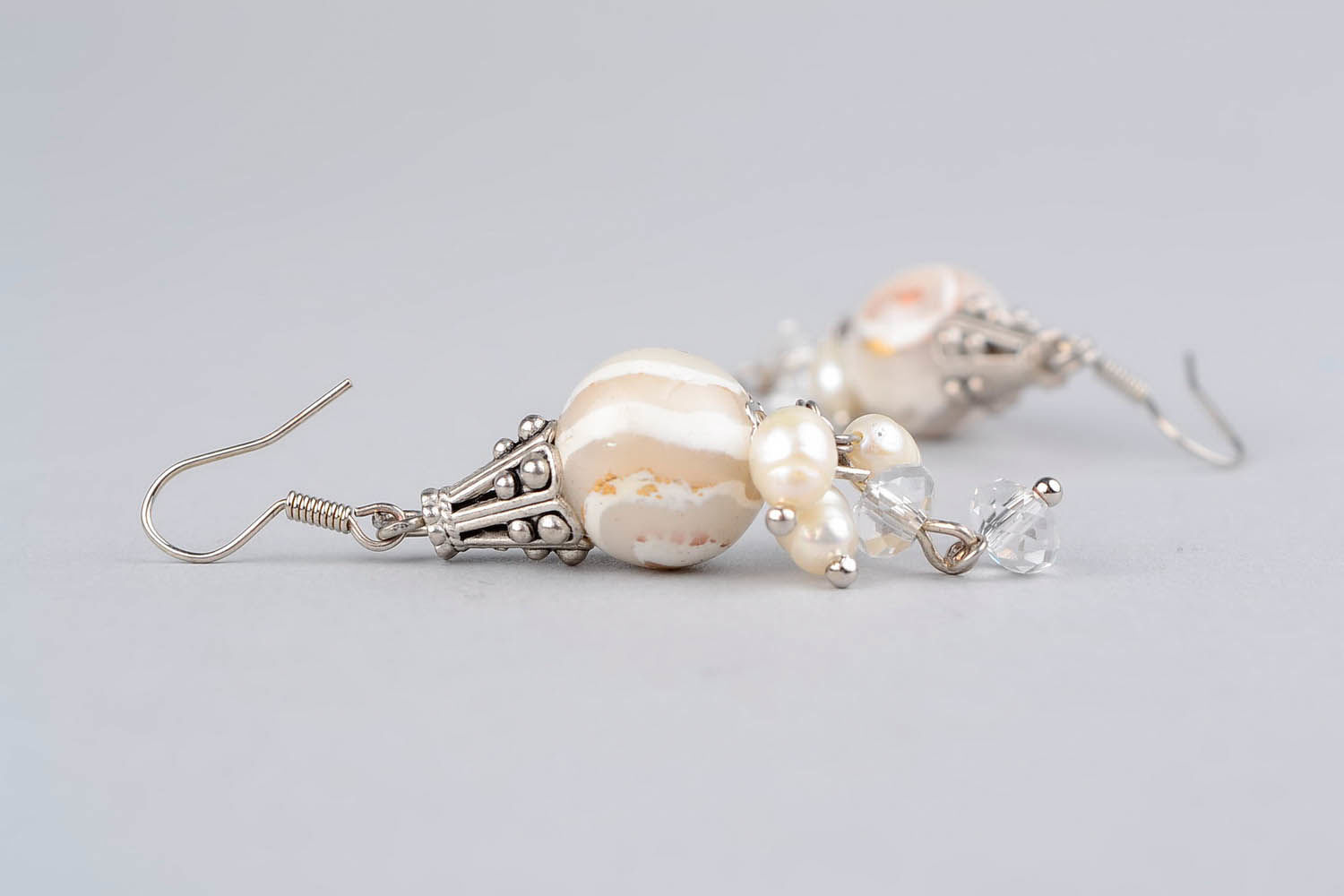 Pendant earrings with pearls photo 3