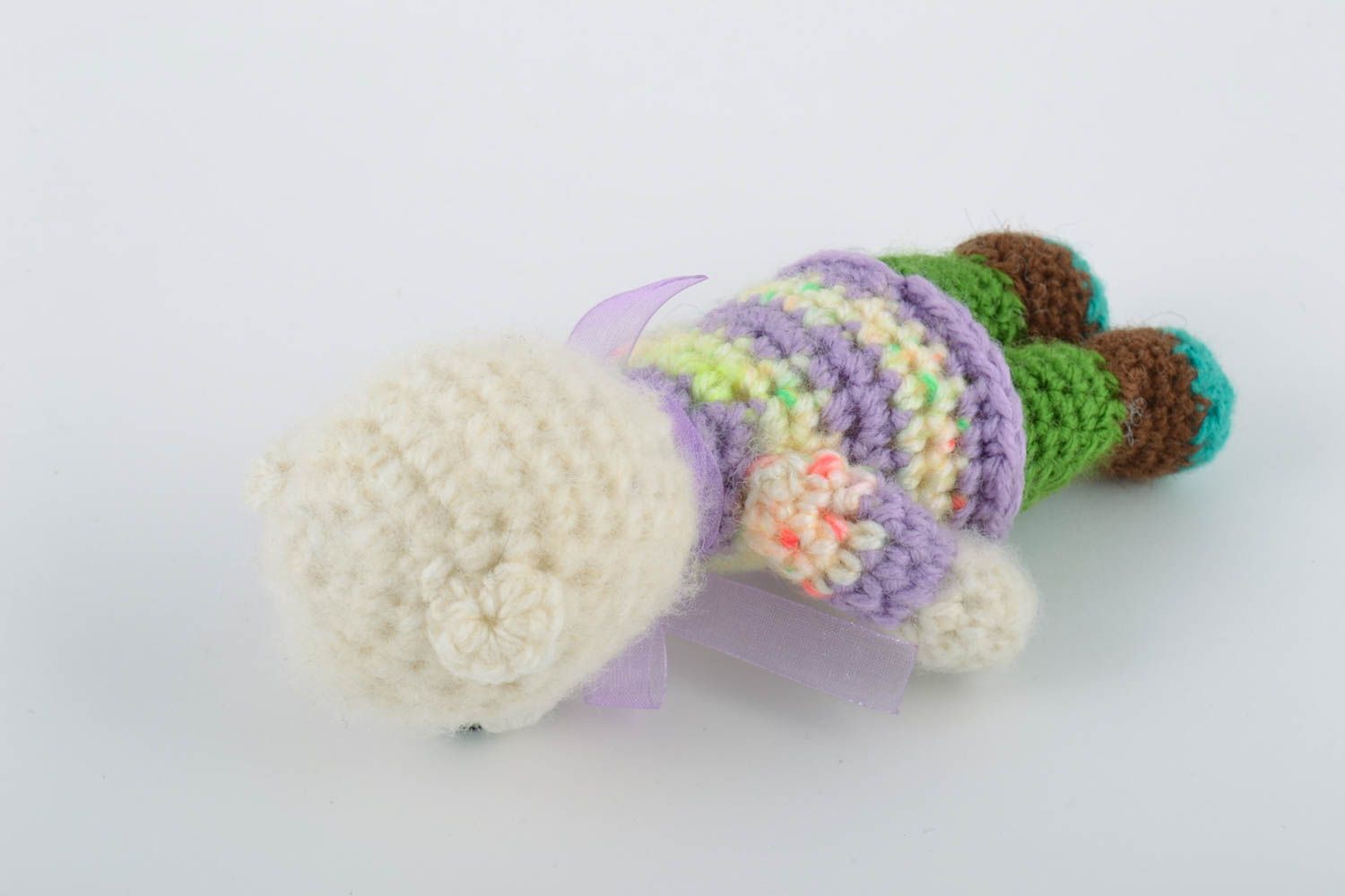Peluche ourson avec nœud tricotée en fils de laine faite main cadeau enfant photo 5